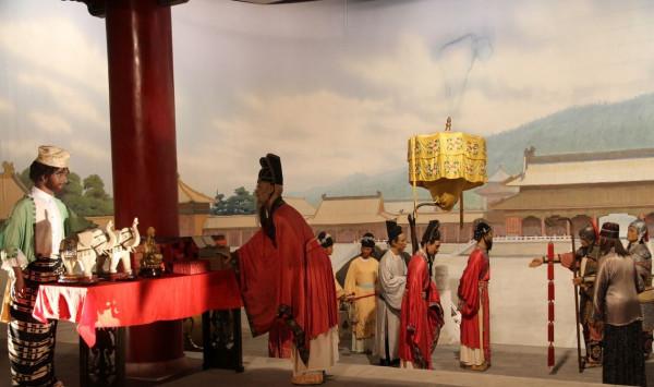 為什麼朱棣不學李世民,非要等朱元璋死後才奪權呢? 為什麼朱棣不學李世民,非要等朱元璋死後才奪權呢?