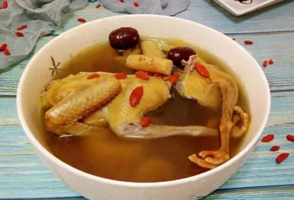 冬天你煲湯，暖身又暖胃，大家看看煲的是什麼？請多指教