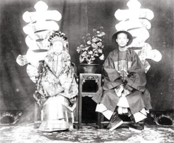 曾國藩結婚當天,新娘子突然悔婚,媒人過意不去:娶我女兒吧 曾國藩結婚當天,新娘子突然悔婚,媒人過意不去:娶我女兒吧