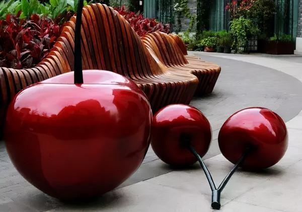 用景觀小品裝飾出花園的韻味