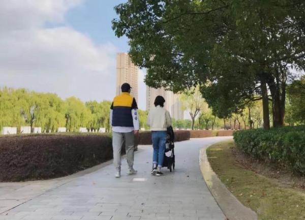 Papi醬電影被嘲無病呻吟，自從孩子隨了父姓，獨立女性人設塌了？