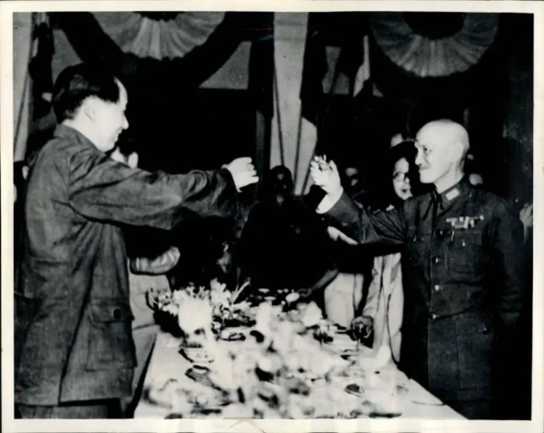 特工之王李克農有多厲害？完虐毛人鳳，周恩來：功勞比一個軍還大