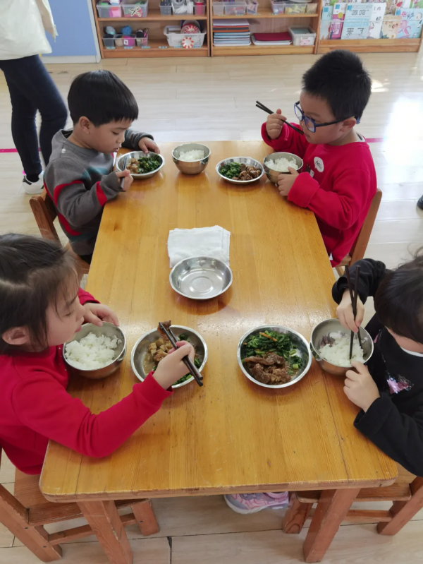 寶寶吃飯難?淘樂思這裡有小妙招 寶寶吃飯難?淘樂思這裡有小妙招