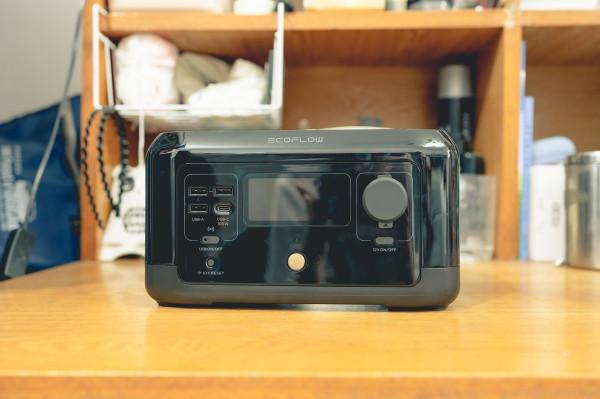 打破宿舍“熄燈”魔咒，學生黨實測EcoFlow 正浩RIVER mini戶外電源