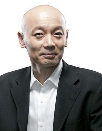 娛樂圈這幾位“怕老婆”的男星，賺足了福氣和好運