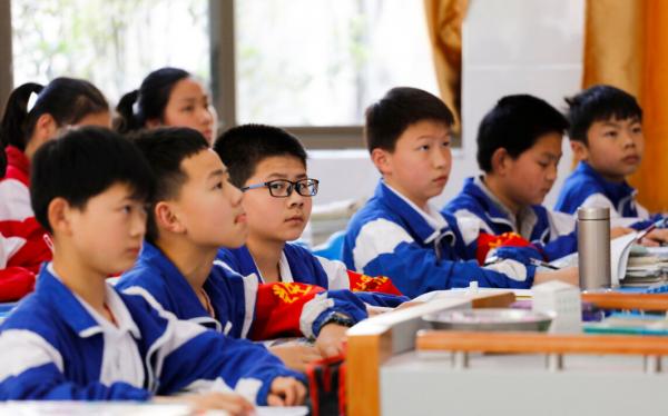 小升初應該選擇什麼樣的學校?私立還是公立?家長可別選錯 小升初應該選擇什麼樣的學校?私立還是公立?家長可別選錯