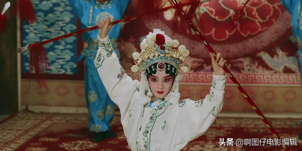 又一網大鬼片,有老恐怖片那味了《黃廟村:地宮美人》 又一網大鬼片,有老恐怖片那味了《黃廟村:地宮美人》