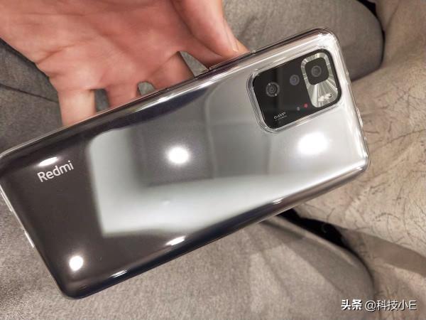 預算不超過2000元買手機，內行人推薦這四款，有兩款搭載驍龍870