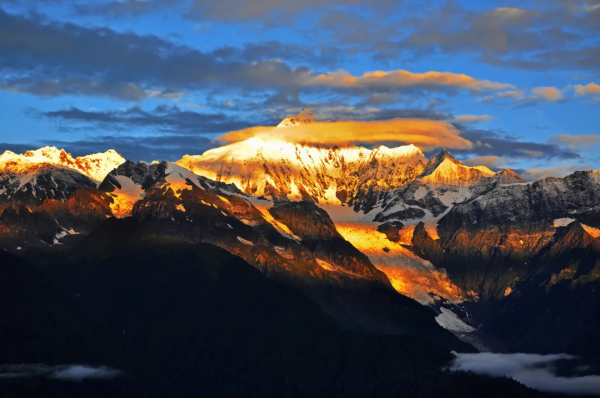 一生一定要看一次的日照金山，究竟有多美？