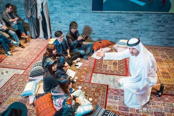 穆斯林,為何男女都愛穿大褂戴頭巾? 穆斯林,為何男女都愛穿大褂戴頭巾?