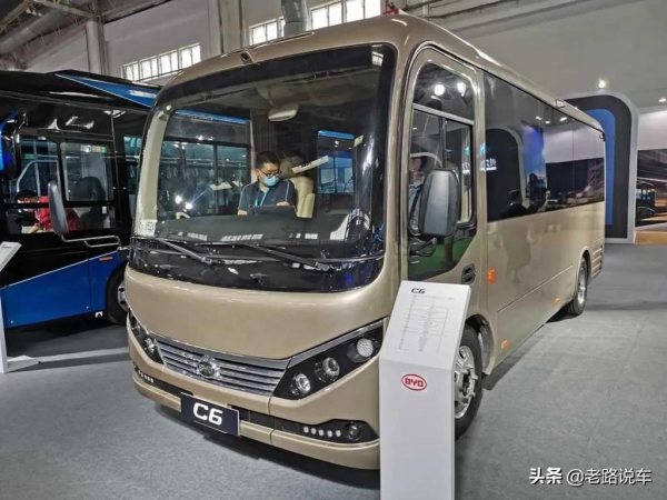 中巴車也可以很豪華——比亞迪C6純電動客車 中巴車也可以很豪華——比亞迪C6純電動客車