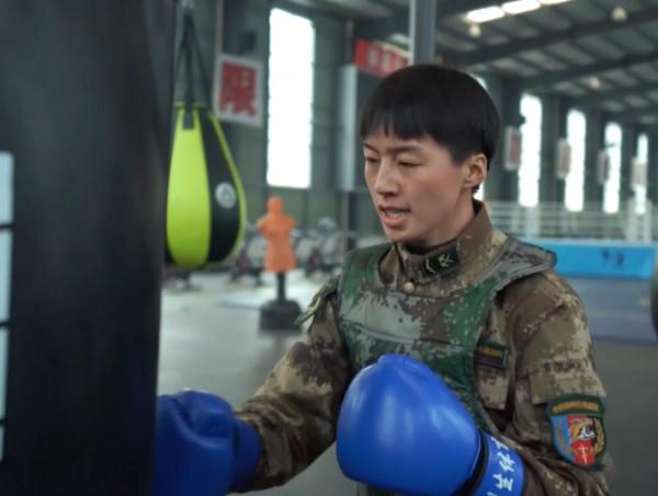 跳傘、狙擊&hellip;&hellip;猛虎旅的特戰女兵到底有多猛？