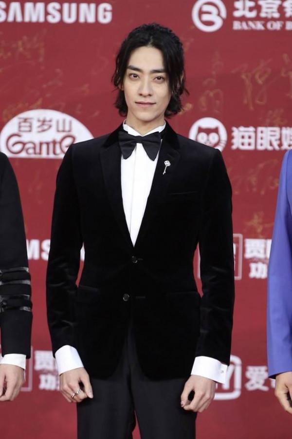 第11屆北影節開幕紅毯星光熠熠！鞏俐佟麗婭baby大秀好身材