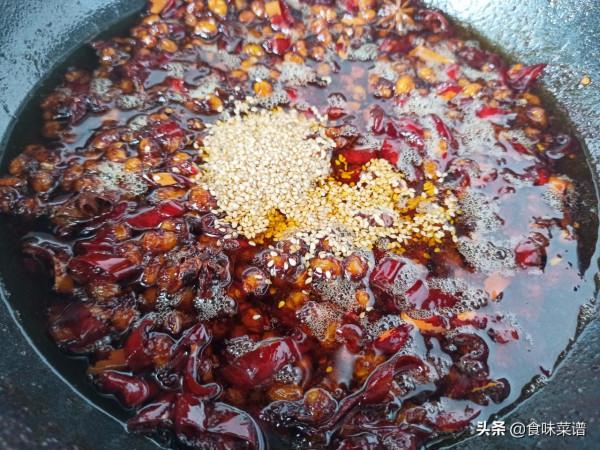 想吃黃豆醬不用買，教你3種秘製做法，香辣過癮，夾饃拌飯都好吃