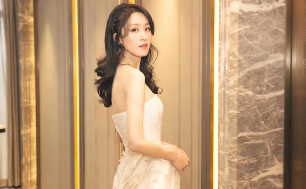 衝著陳坤辛芷蕾看的《輸贏》，萬萬沒料到，竟被女配圈粉了