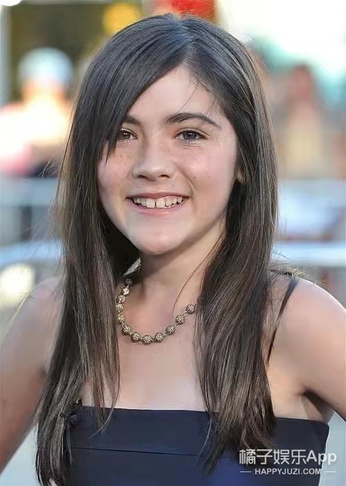 還記得《孤兒怨》裡的小女孩嗎?她長大後這麼美? 還記得《孤兒怨》裡的小女孩嗎?她長大後這麼美?