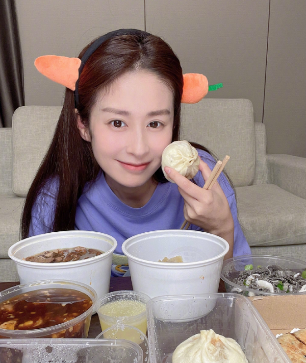 &OpenCurlyDoubleQuote;內卷&rdquo;下暴瘦的10位女星，有人瘦到22公斤，體力不支只能坐輪椅