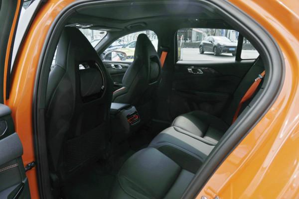 【幫你選車】254匹馬力，比GTI快，領克02 Hatchback到店實拍