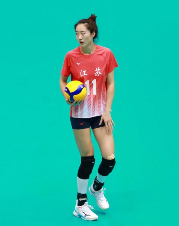 盤點女排各球隊有哪些老將退役淡出?誰初升成年隊就迎來上位機會?