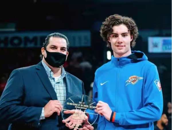 離大譜!NBA50年未見的荒謬資料!雷霆新星一戰成名 離大譜!NBA50年未見的荒謬資料!雷霆新星一戰成名