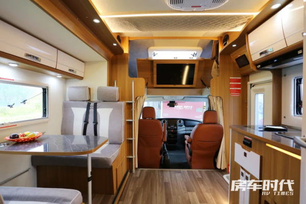 隆翠凱歌C630雙拓旅行版 大空間質感享受 開啟美好精緻的車旅生活