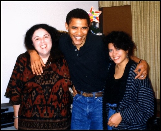 奧巴馬：初戀不是米歇爾，22歲愛上25歲混血美女，18個月後被分手