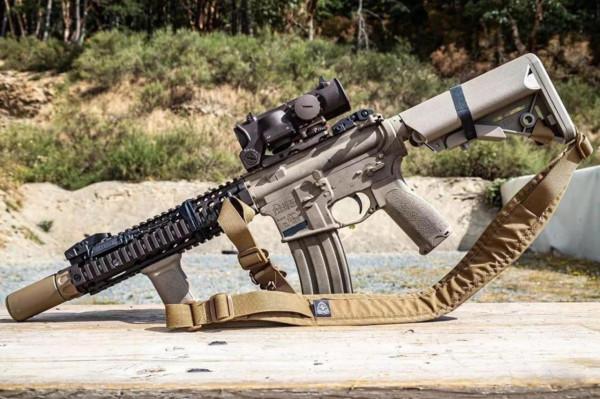 “北極狐”僱傭兵的20種輕武器,都是世界最頂尖的槍支 “北極狐”僱傭兵的20種輕武器,都是世界最頂尖的槍支