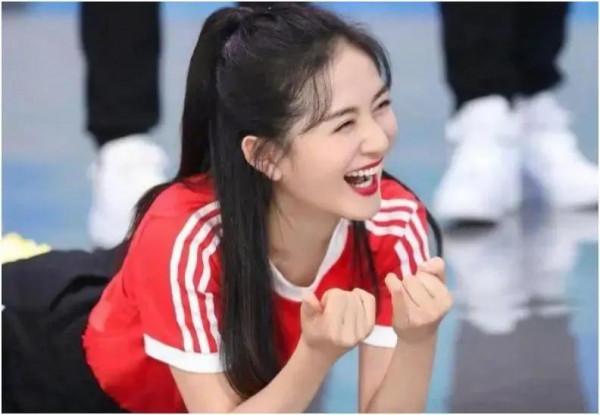 因晚會缺席，《快本》停播，謝娜復出後疑似被拋棄？