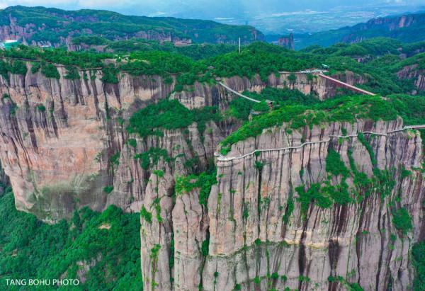 隱藏在臺州的小眾旅遊地神仙居,千峰林立雲霧繚繞宛如人間 隱藏在臺州的小眾旅遊地神仙居,千峰林立雲霧繚繞宛如人間