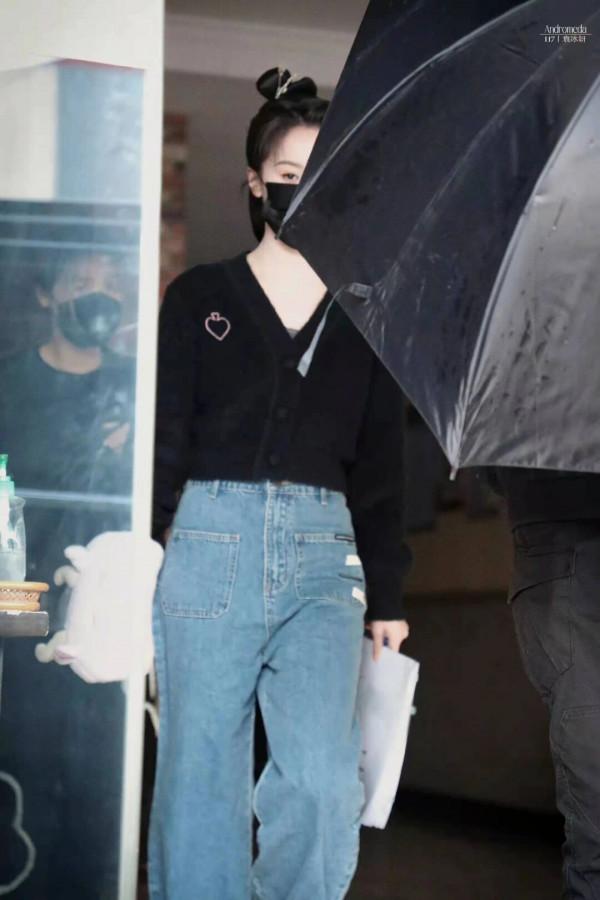 袁冰妍最新上班穿搭 | 平價毛衣開衫