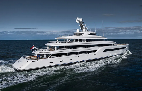 國內某電商大佬價值16億港元的超級遊艇 國內某電商大佬價值16億港元的超級遊艇