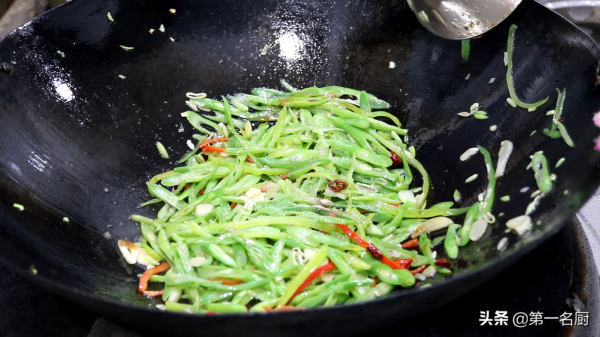 冬天多吃素菜身體好,試試這5道家常小炒,少油清淡,營養不上火 冬天多吃素菜身體好,試試這5道家常小炒,少油清淡,營養不上火