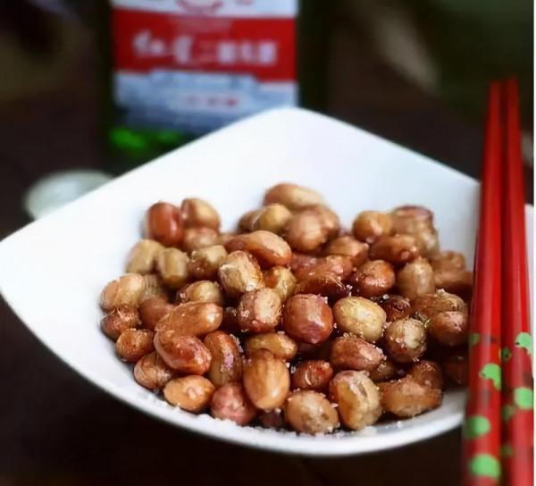 喝酒時不能碰花生米?醫生提示:這3種食物儘量不要做“下酒菜” 喝酒時不能碰花生米?醫生提示:這3種食物儘量不要做“下酒菜”