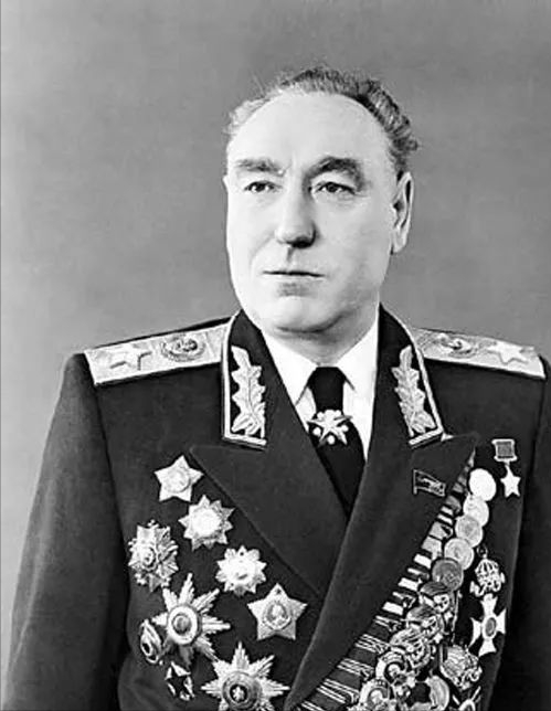 1959年，美U-2偵察機冒險迫降美國山區機場，出來的卻是中國人