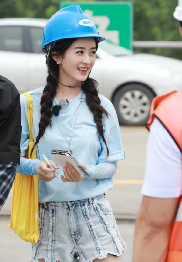 趙麗穎，你眼中有星辰大海，我的眼中有你，你的笑你的美讓我著迷