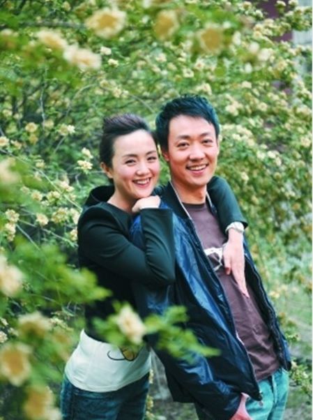 朱媛媛：32歲嫁13年初戀，47歲還是娛樂圈的一股清流