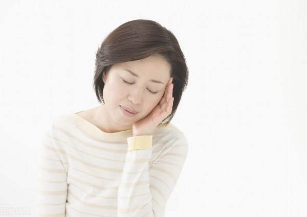 父母到底該不該給兒子買房？看這兩位大媽怎麼說？