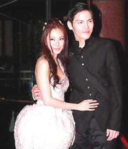 向太內定的兒媳婦,卻跟陳冠希傳出緋聞,最後嫁給大16歲的陳小春 向太內定的兒媳婦,卻跟陳冠希傳出緋聞,最後嫁給大16歲的陳小春