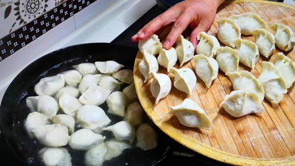 立冬吃餃子,最愛這個餡,食材非常簡單,好吃不貴營養高,太香了 立冬吃餃子,最愛這個餡,食材非常簡單,好吃不貴營養高,太香了
