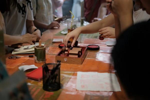 我一下午在成都戳了105個章 我一下午在成都戳了105個章