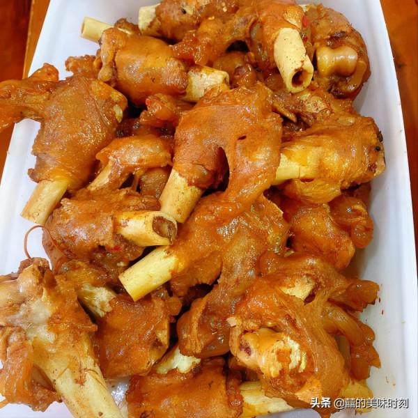 安徽老闆娘開店，堅持15年不漲價，有人吃不膩有人一口吃不下