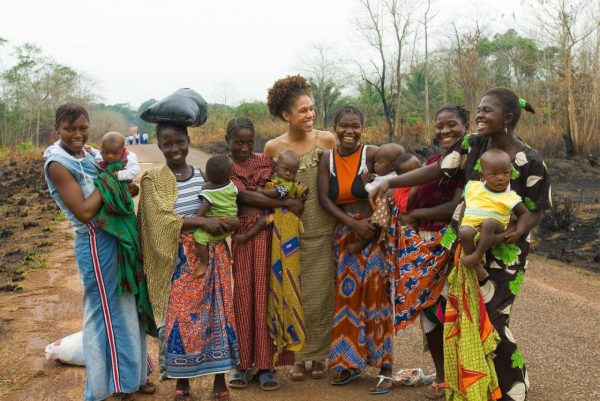 她從小被人領養,28歲得知自己竟是公主,傳奇經歷要被改編成電影 她從小被人領養,28歲得知自己竟是公主,傳奇經歷要被改編成電影