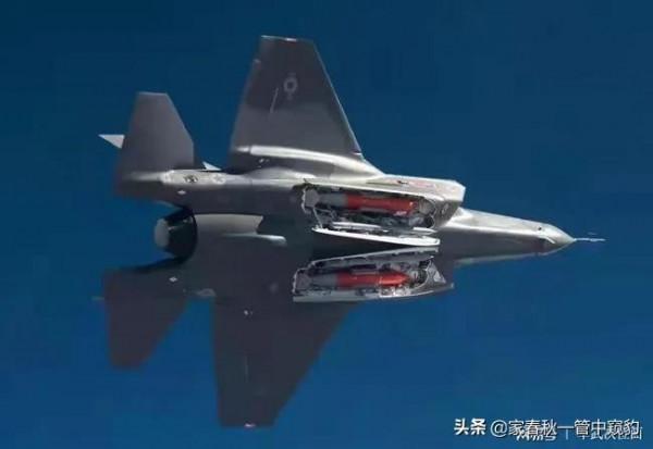 美國六代艦載機，採用三翼佈局，但鴨翼氣動收益不大