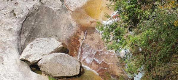 光霧山景區十八月潭瀑布群