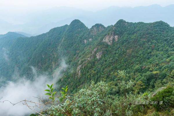 廣東第一險龍鬥峰,聚集了嶺南山嶽精華的巔峰之作 廣東第一險龍鬥峰,聚集了嶺南山嶽精華的巔峰之作