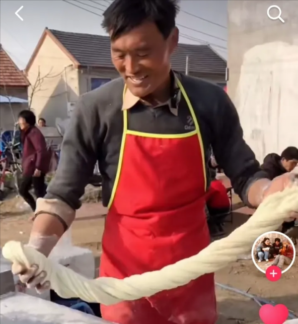 &OpenCurlyDoubleQuote;3元一碗麵&rdquo;拉麵哥粉絲破200萬，人潮褪去，他比你想象得更難