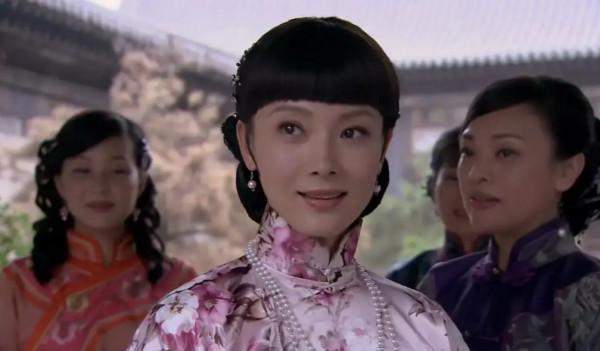 《鐵梨花》中,趙元庚的“太太團”,只有老五活到了最後 《鐵梨花》中,趙元庚的“太太團”,只有老五活到了最後