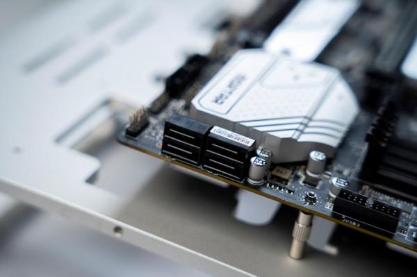 微星主機板媒體包裡都有什麼？揭秘B660主機板+酷睿12400+DDR5記憶體