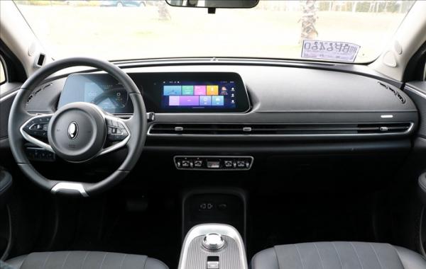 最獨到不過保時捷化外觀 好貓真值得所有女生買它? 最獨到不過保時捷化外觀 好貓真值得所有女生買它?