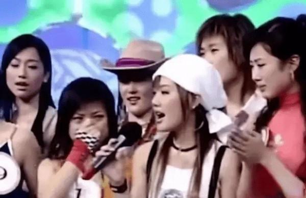 2010年，超女王貝整容後去世，死因成謎，家屬卻對結果很“滿意”